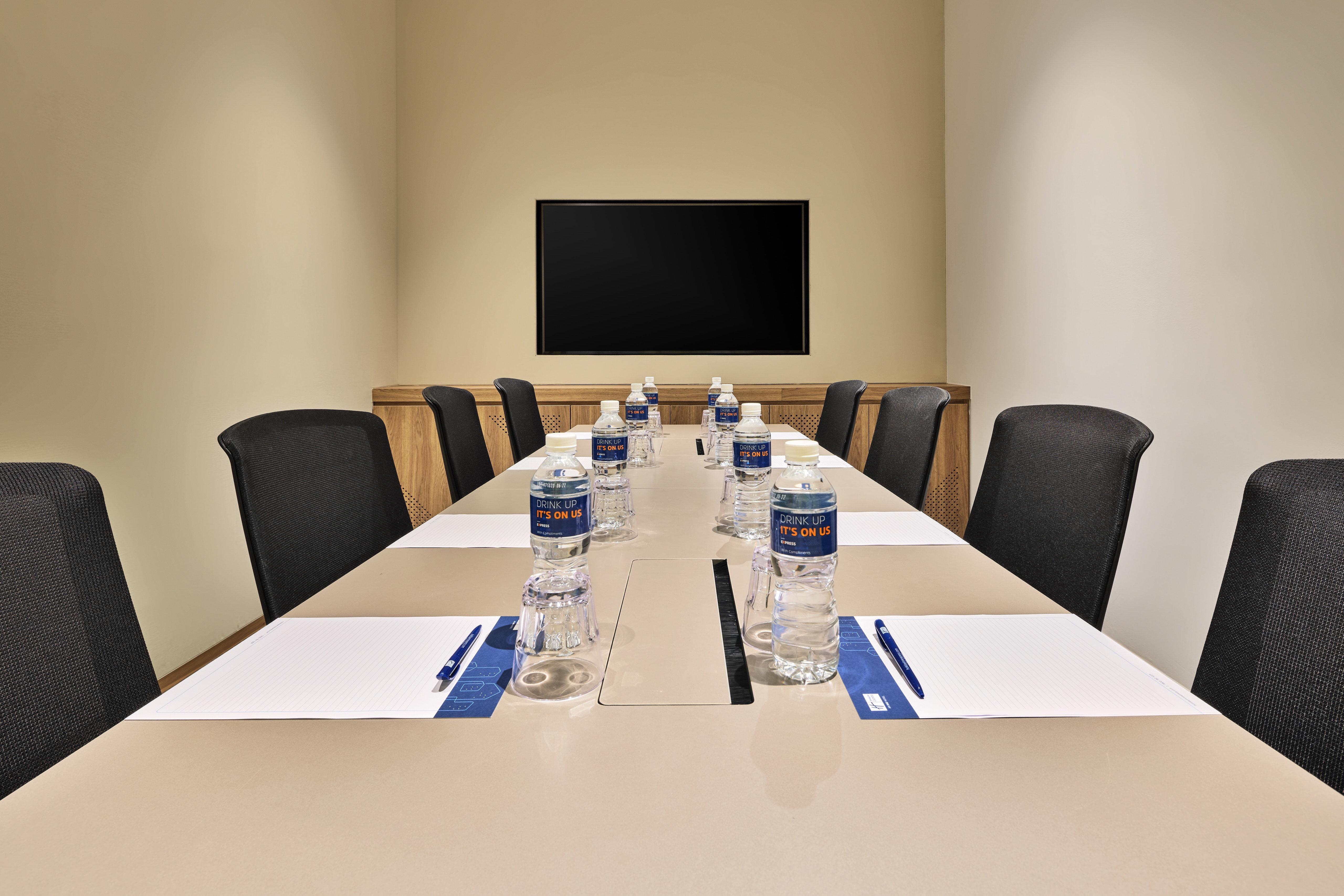 Holiday Inn Express Singapore Serangoon By Ihg Экстерьер фото